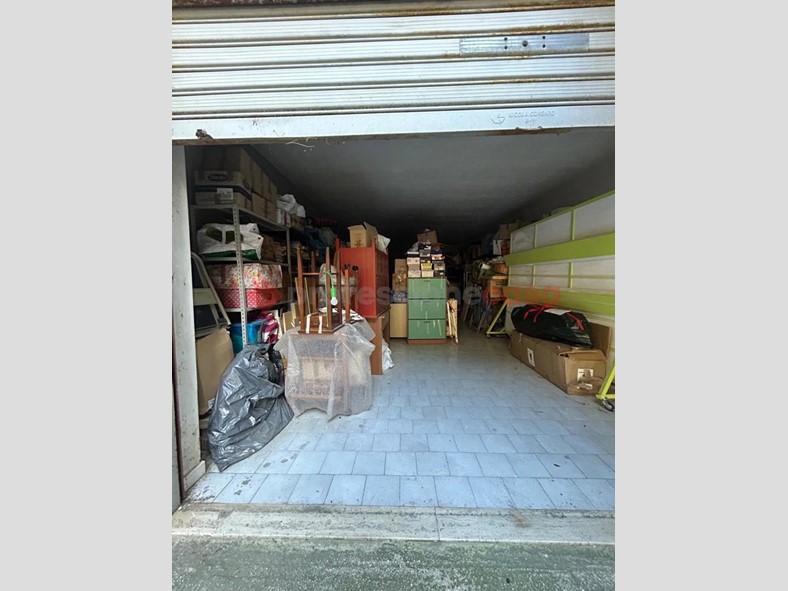 Box in Vendita a Bari, 42'000€, 49 m²