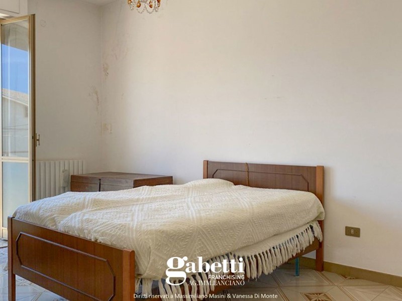 Casa Indipendente in Vendita a Lanciano, 75'000€, 178 m²