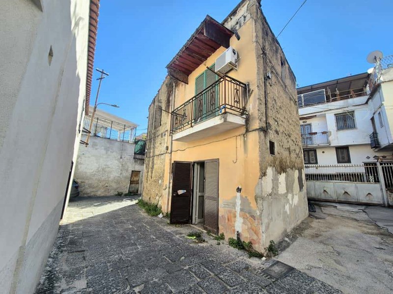 Bilocale in Vendita a Caivano, 18'000€, 40 m²