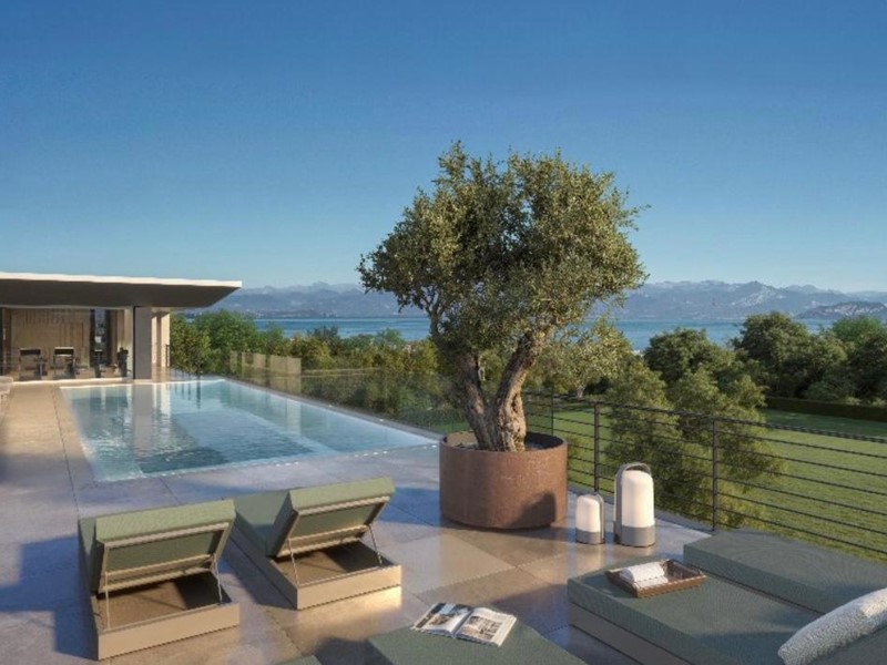 Quadrilocale in Vendita a Peschiera del Garda, 645'000€, 167 m², con Box