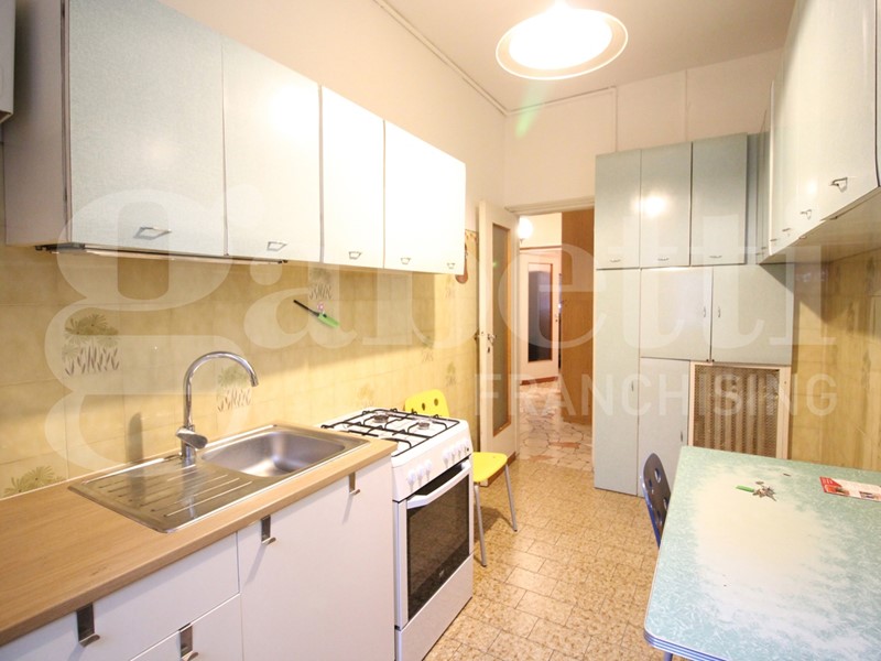 Trilocale in Vendita a Sesto San Giovanni, 237'000€, 90 m², arredato