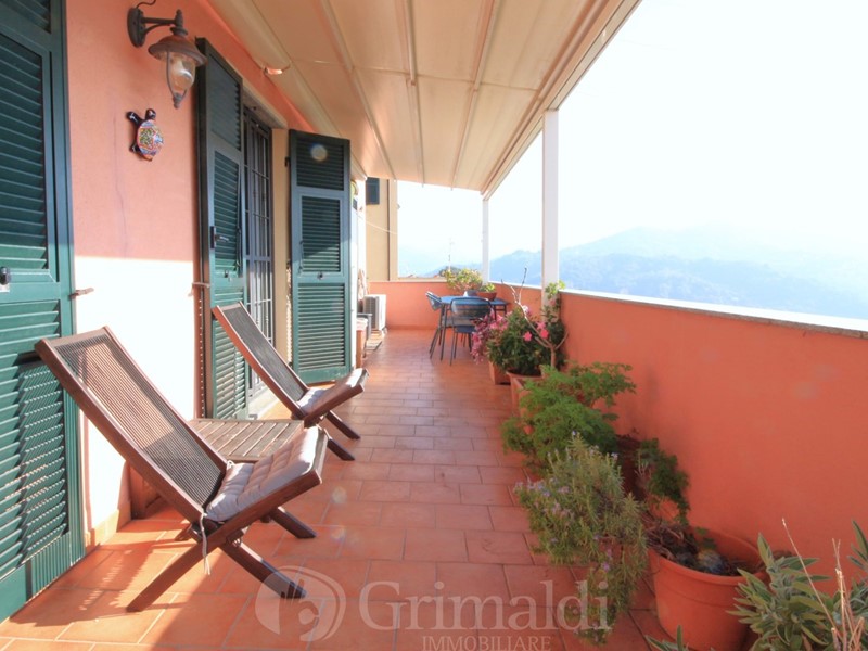 Appartamento in Vendita a Genova, 365'000€, 119 m²