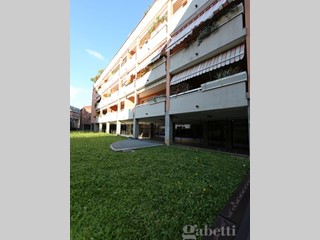 Quadrilocale in Vendita a Busto Arsizio, 325'000€, 130 m²