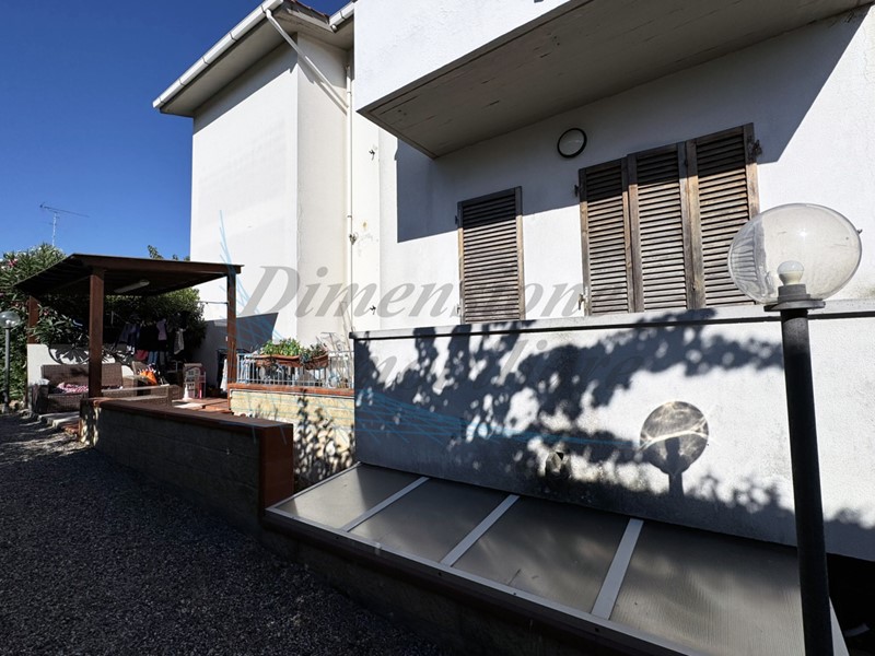 Trilocale in Vendita a Rosignano Marittimo, zona Rosignano Solvay, 135'000€, 60 m²