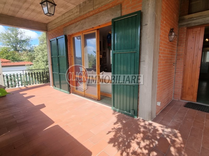 Casa Indipendente in Vendita a Barberino di Mugello, 295'000€, 250 m², con Box