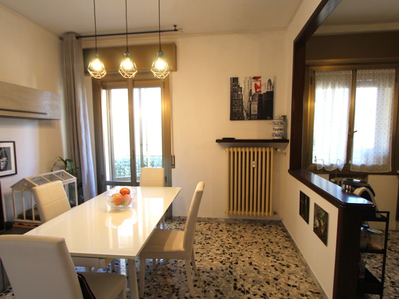 Appartamento in Vendita a Valsamoggia, zona Bazzano, 169'000€, 90 m², con Box