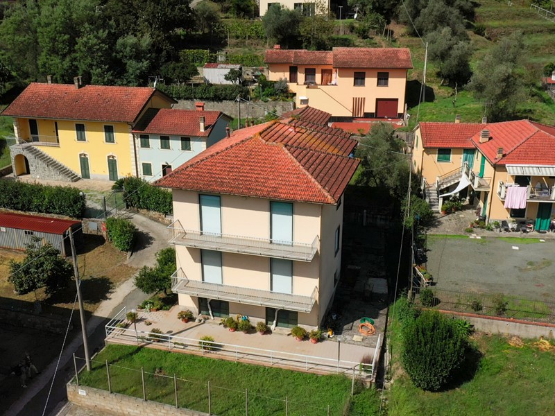 Quadrilocale in Vendita a Sestri Levante, zona comodo ai servizi, 250'000€, 127 m²