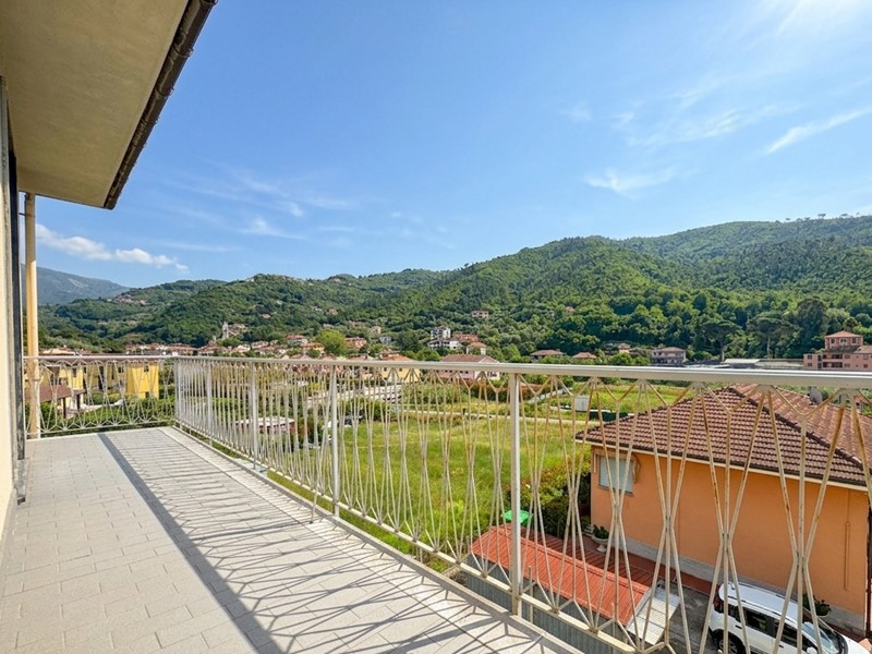 Quadrilocale in Vendita a Sestri Levante, zona comodo ai servizi, 260'000&euro;, 130 m²