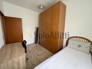 Stanza in Affitto a Modena, 310&euro;, 100 m²