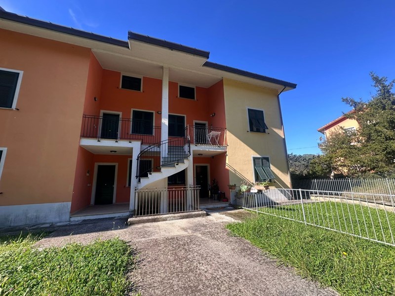 Quadrilocale in Vendita a Podenzana, zona Podenzana, 159'000€, 105 m²
