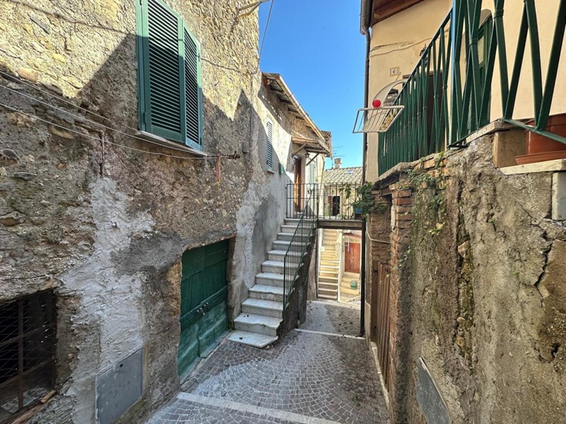 Trilocale in Vendita a Civitella San Paolo, 35'000€, 56 m²