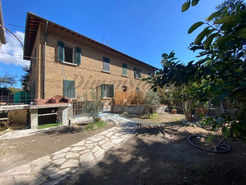 Quadrilocale in Vendita a Rosignano Marittimo, zona Rosignano Solvay, 270'000€, 100 m², con Box