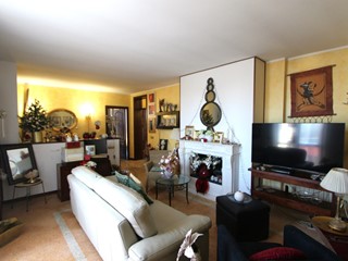 Appartamento in Vendita a Valsamoggia, zona Bazzano, 169'000€, 117 m²