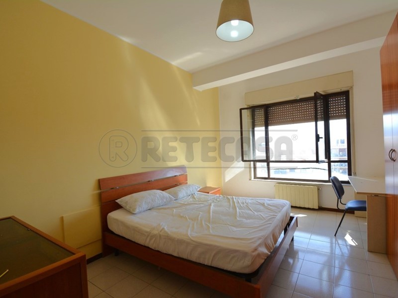 Appartamento in Affitto a Messina, 280€, 150 m², arredato