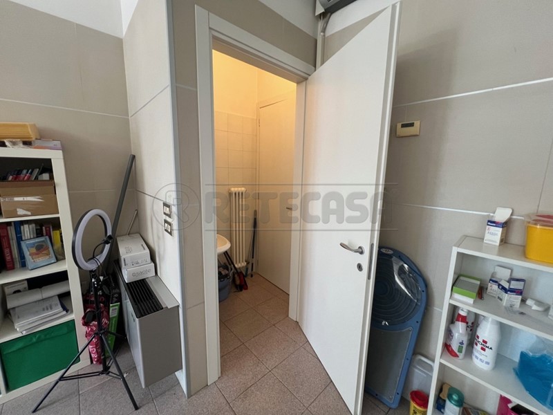 Immobile commerciale in Affitto a Cassola, 550€, 40 m²