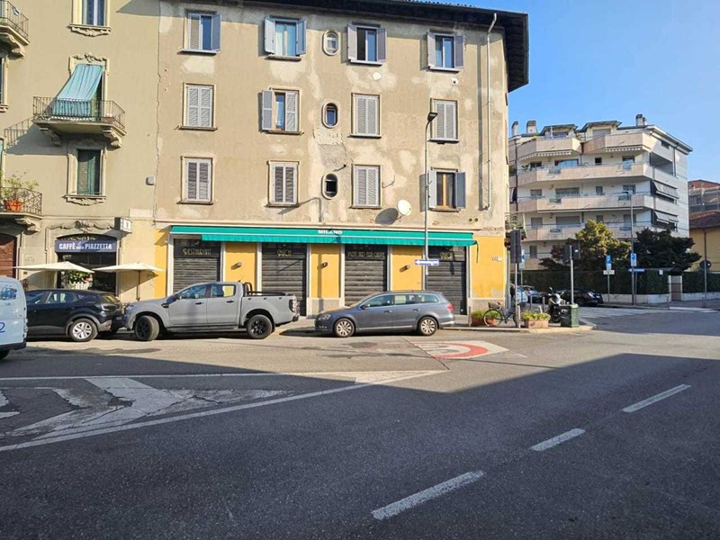 Immobile commerciale in Vendita a Milano, 690'000€, 200 m²