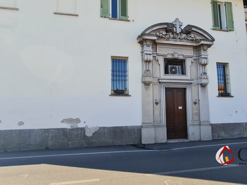 Ufficio in Vendita a Inzago, 340'000€, 180 m²