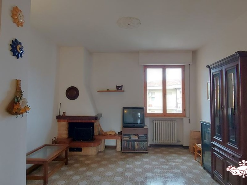 Appartamento in Vendita a Poggibonsi, 175'000€, 104 m²