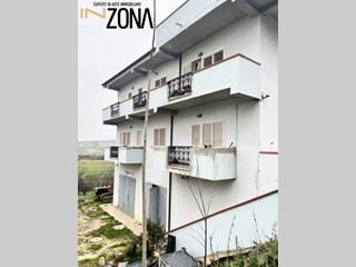 Trilocale in Vendita a Catignano, 37'241€, 91 m²