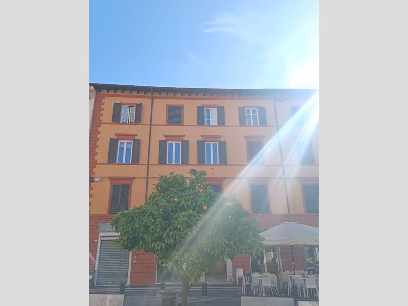 Appartamento in Vendita a Massa, 260'000€, 200 m²