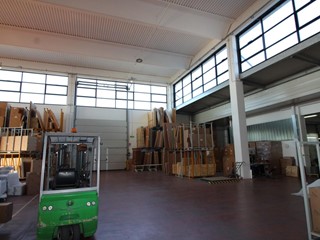 Capannone in Affitto a Casciana Terme Lari, zona Perignano, 6'500€, 1540 m²