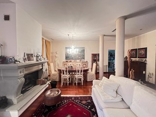 Villa in Vendita a Pontedera, 390'000€, 160 m²