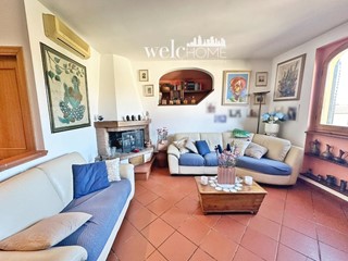 Casa Indipendente in Vendita a Signa, 275'000€, 120 m²