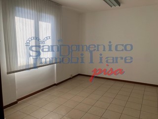 Ufficio in Affitto a Pisa, 850€, 60 m²