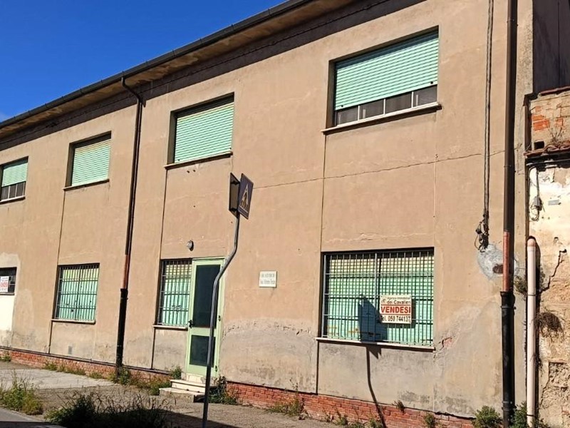 Appartamento in Vendita a Cascina, zona San Giorgio, 290'000€, 440 m²