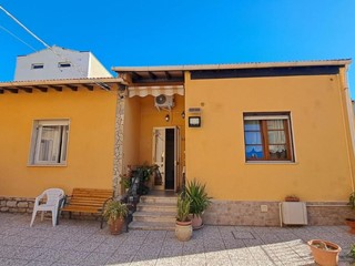 Casa Indipendente in Vendita a Rosignano Marittimo, zona Rosignano Solvay, 150'000€, 85 m²