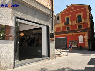 Attività commerciale in Vendita a Arenzano, 45'000€, 54 m²