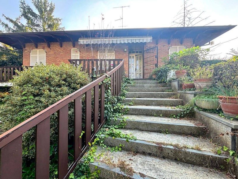 Villa in Vendita a Alessandria, 159'000€, 180 m²