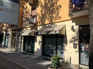 Attività commerciale in Vendita a Verona, 20'000€, 100 m²