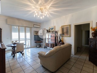 Trilocale in Vendita a Manerbio, 77'000€, 97 m²