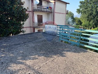 Casa Semi Indipendente in Vendita a Sant'Andrea del Garigliano, 19'000€, 50 m²