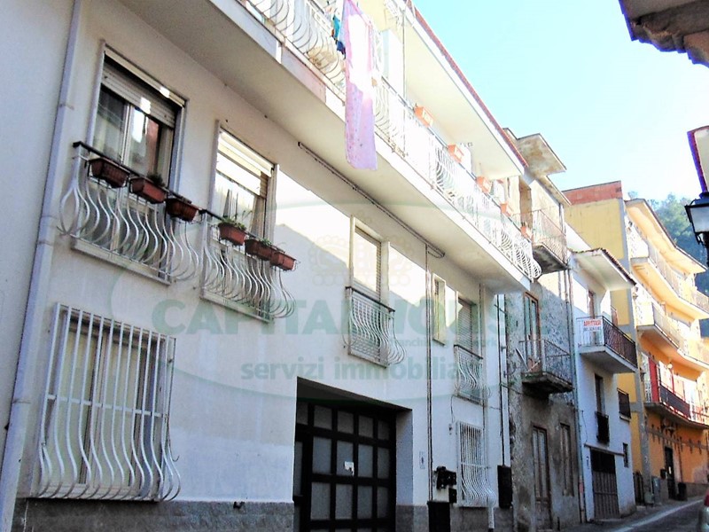 Trilocale in Vendita a Quadrelle, 68'000€, 70 m²