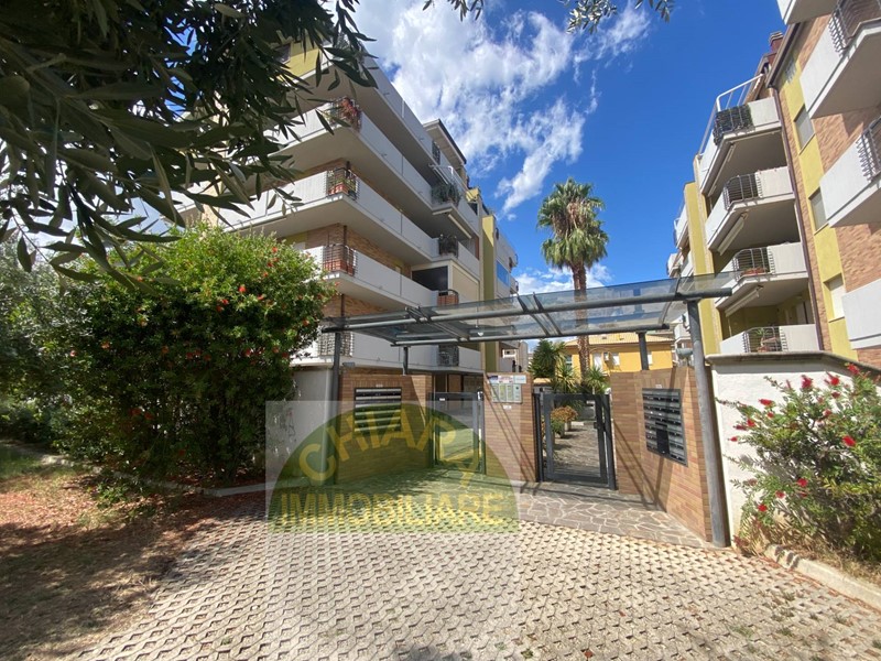 Appartamento in Vendita a Montesilvano, 395'000€, 160 m²