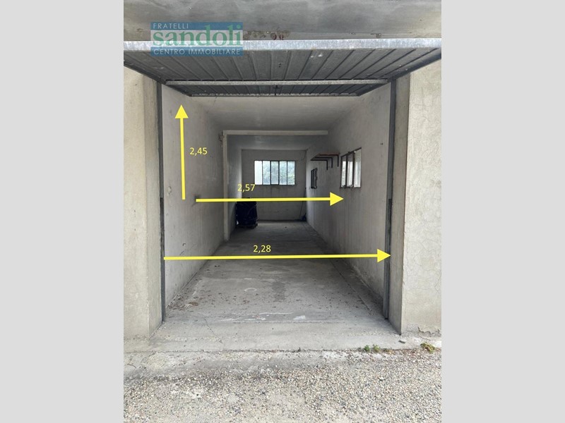 Box in Vendita a Vercelli, 15'000&euro;, 20 m²