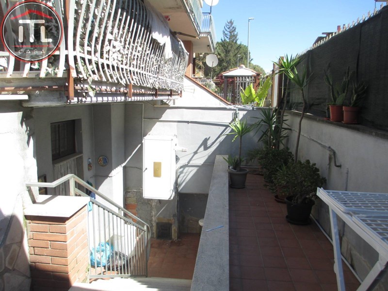 Bilocale in Vendita a Roma, 119'000&euro;, 56 m²