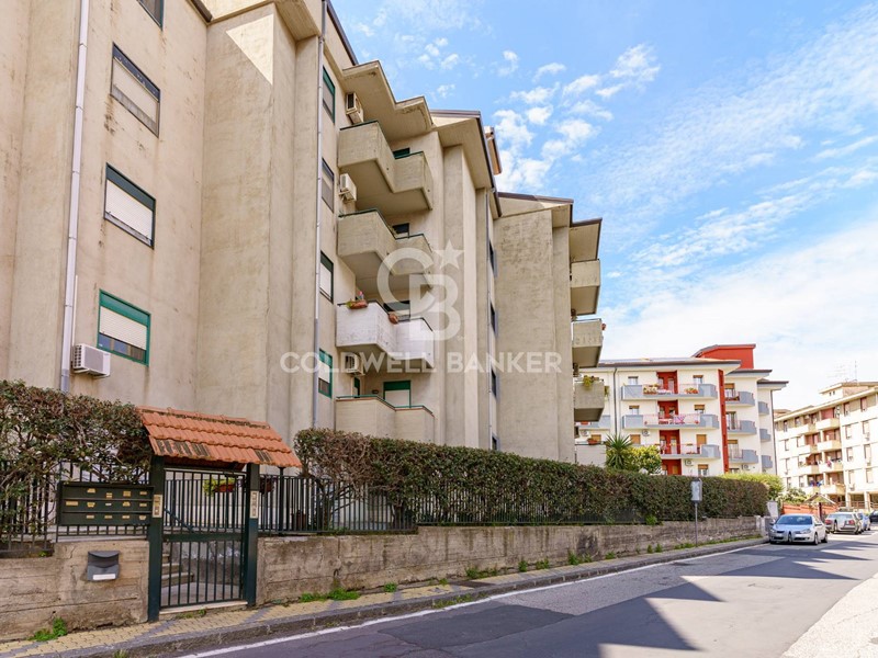 Appartamento in Vendita a Catania, 145'000&euro;, 131 m²