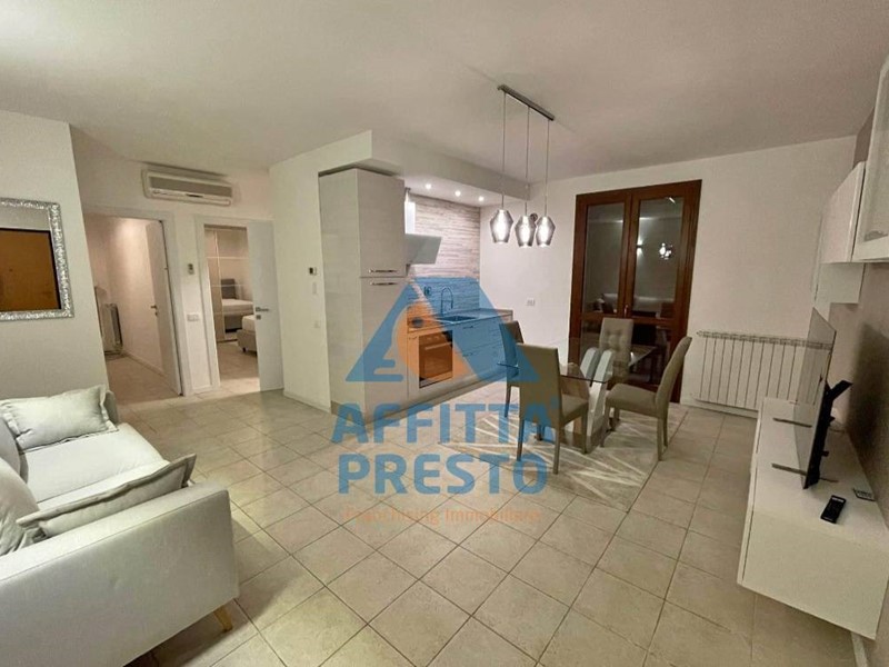 Trilocale in Affitto a Fucecchio, 750&euro;, 68 m²