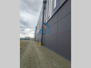 Capannone in Affitto a Quarrata, 24000 m²