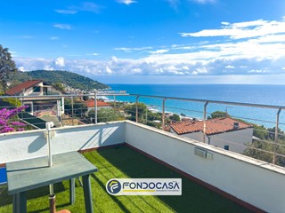 Quadrilocale in Vendita a Andora, 650'000€, 150 m²