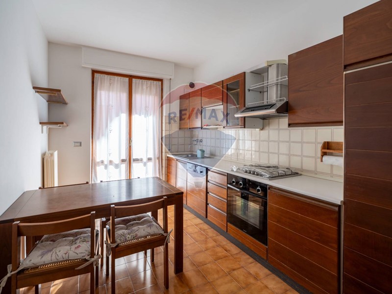Appartamento in Vendita a Cupramontana, 68'500€, 85 m²