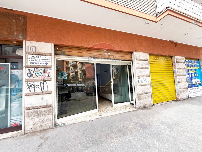 Negozio in Affitto a Roma, 600&euro;, 30 m²