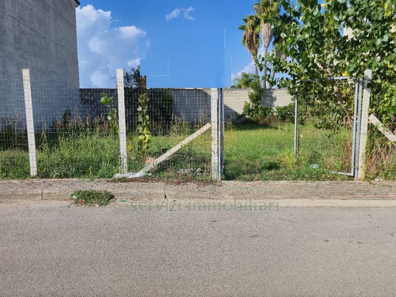 Terreno edificabile in Vendita a Marcianise, 109'000€, 654 m²