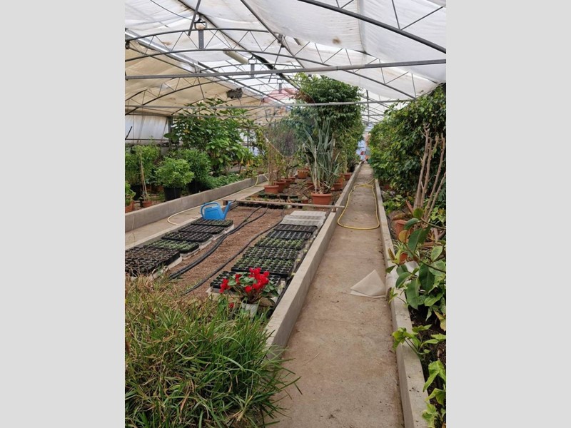 Immobile commerciale in Vendita a Formia, 250'000€, 1202 m²