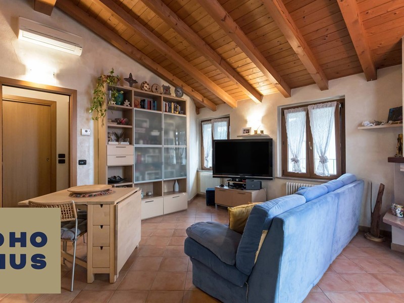 Bilocale in Vendita a Mozzo, 140'000€, 55 m²