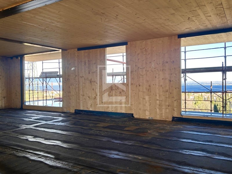 Quadrilocale in Vendita a Desenzano del Garda, 760'000&euro;, 140 m²