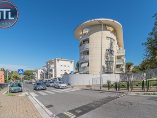 Attico in Vendita a Roma, 225'000€, 70 m²